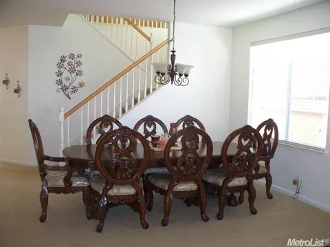 1216 Jasmine Dr, Patterson, CA 95363 photo 2