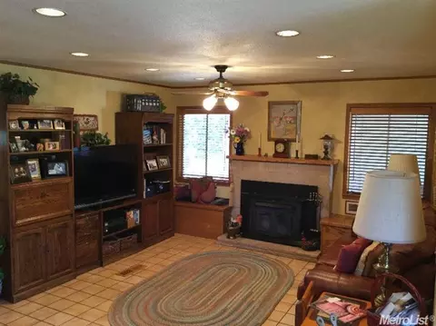 1901 Lester Rd, Turlock, CA 95382 photo 5
