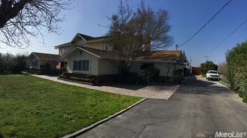1901 Lester Rd, Turlock, CA 95382 photo 2