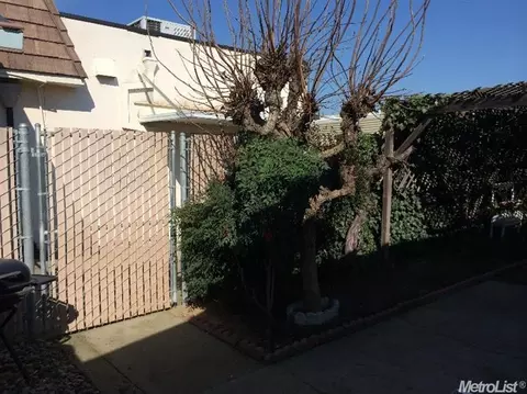 325 Lee Ave, Turlock, CA 95380 photo 10