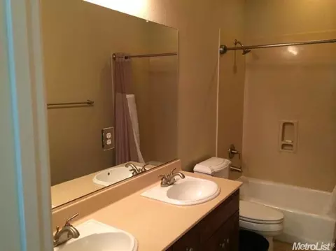 2070 Bishop Way, Lodi, CA 95242 photo 12