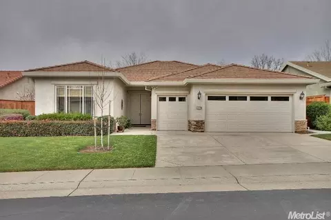 2824 Springfield Dr, Rocklin, CA 95765 photo 1