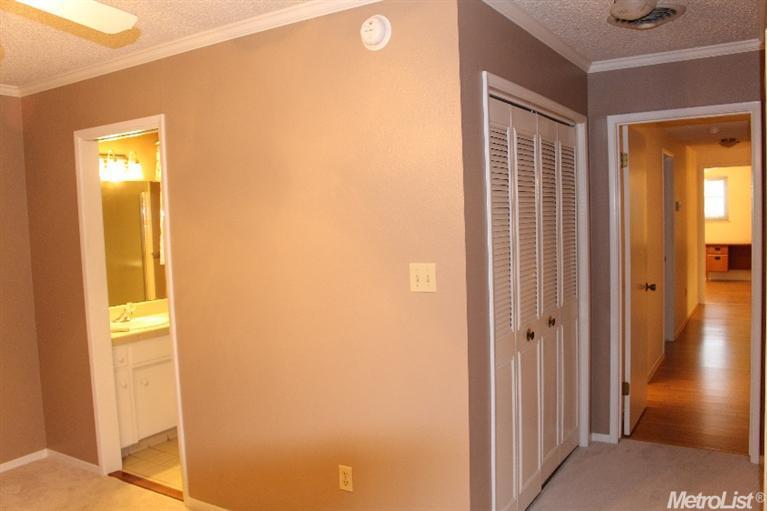 2050 Edgewood Dr, Lodi, CA 95242 photo 14