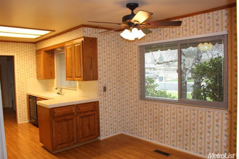 2050 Edgewood Dr, Lodi, CA 95242 photo 6