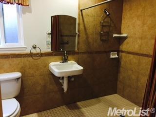 3721 Dix Ln, Modesto, CA 95356 photo 5