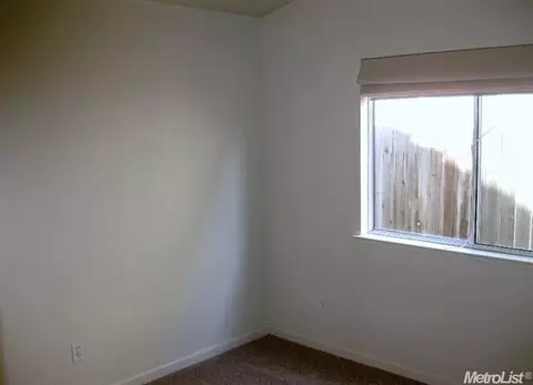 1653 Difani Pl, Turlock, CA 95380 photo 13