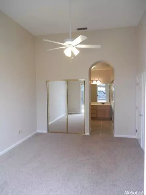106 Grantham Ct, Folsom, CA 95630 photo 11