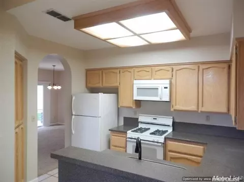 106 Grantham Ct, Folsom, CA 95630 photo 8