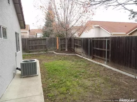 106 Grantham Ct, Folsom, CA 95630 photo 24
