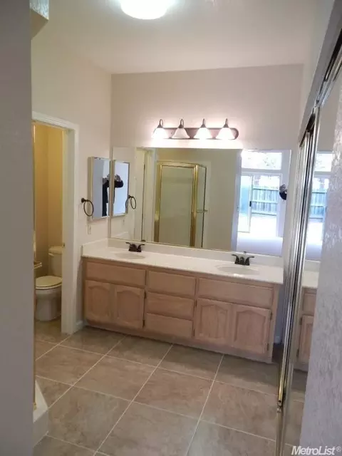 106 Grantham Ct, Folsom, CA 95630 photo 13