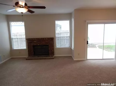106 Grantham Ct, Folsom, CA 95630 photo 6