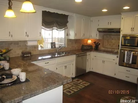565 Strathaven Ct, Turlock, CA 95382 photo 5