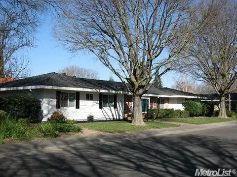 647 Cleveland St, Davis, CA 95616 photo 2