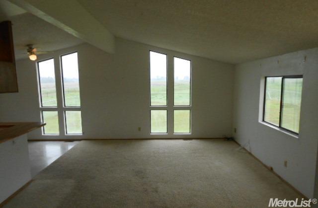 577 Los Garcias Ln, Elverta, CA 95626 photo 2