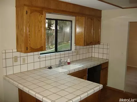 1917 Dampy Ct, Modesto, CA 95355 photo 8