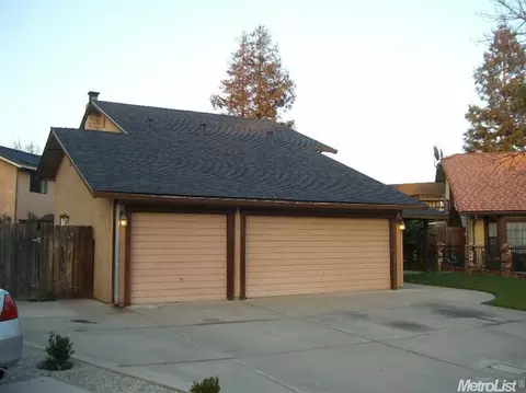 1917 Dampy Ct, Modesto, CA 95355 photo 2