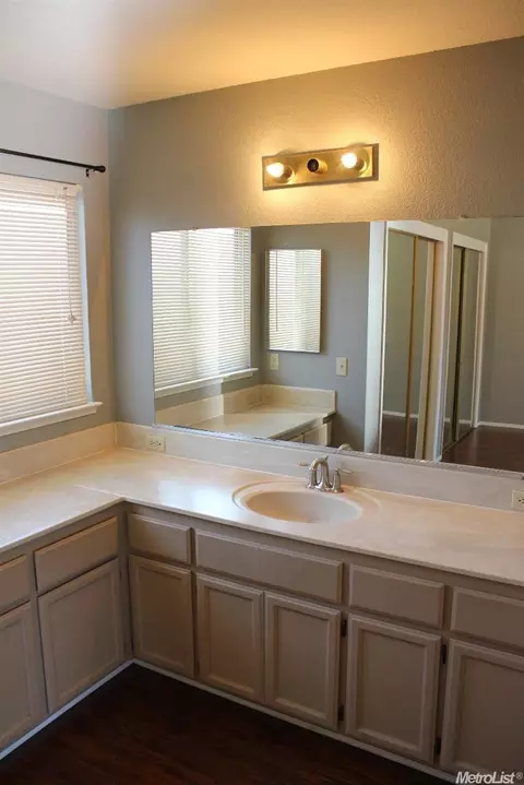 2716 Albion Way, Modesto, CA 95358 photo 8
