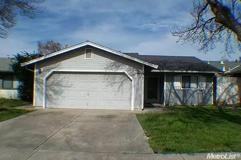 1417 Dustin Ct, Modesto, CA 95351 photo 1