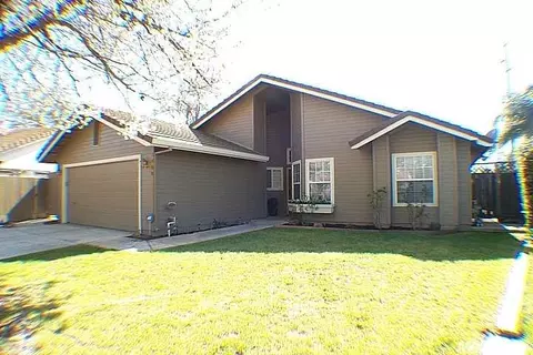 2400 Beatrice Ln, Modesto, CA 95355 photo 1