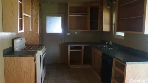 644 S Acacia Ave, Ripon, CA 95366 photo 6