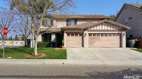636 Roadrunner Dr, Patterson, CA 95363 photo 1