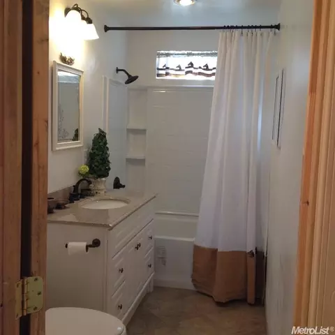 9051 Cherry Ave, Orangevale, CA 95662 photo 18