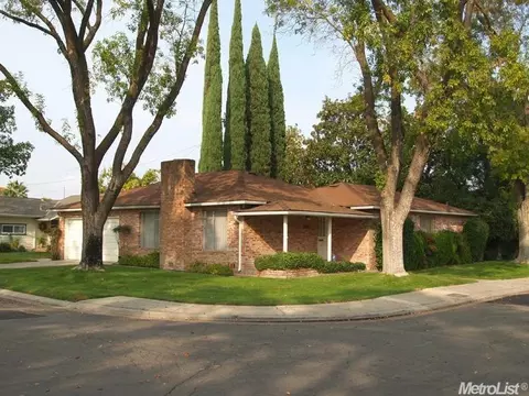2021 Enslen Ave, Modesto, CA 95350 photo 1