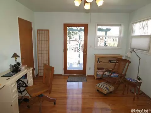 1711 Bronson Ave, Modesto, CA 95350 photo 10