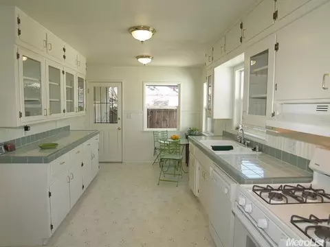 1711 Bronson Ave, Modesto, CA 95350 photo 6