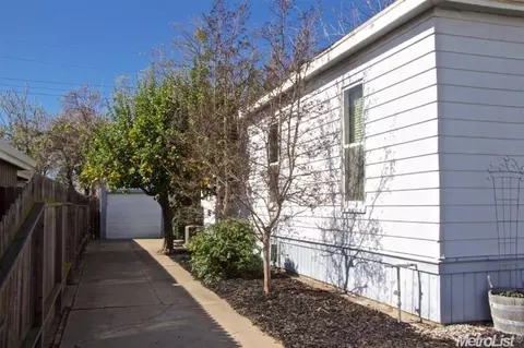 731 Grant Ave, Lodi, CA 95240 photo 3