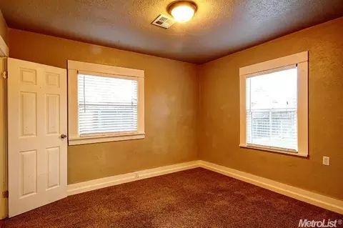 105 Roselawn Ave, Modesto, CA 95351 photo 7