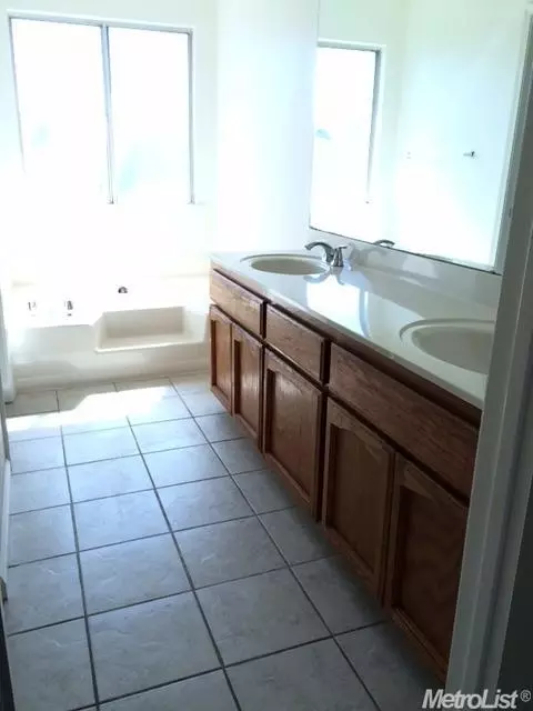 1704 Nighthawk Way, Modesto, CA 95358 photo 7