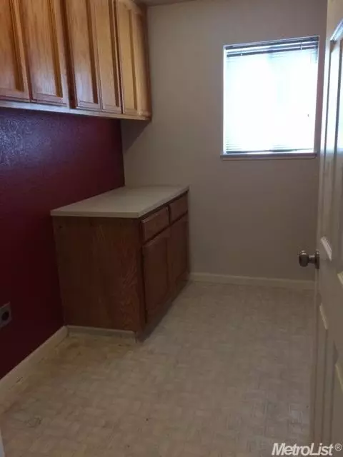 1704 Nighthawk Way, Modesto, CA 95358 photo 9