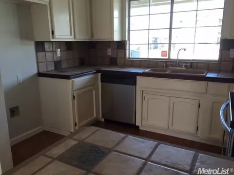 1704 Nighthawk Way, Modesto, CA 95358 photo 5