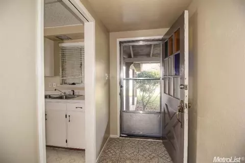 3756 Kimberly Way, Carmichael, CA 95608 photo 4