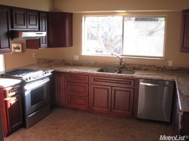 3220 Murchison Way, Carmichael, CA 95608 photo 4