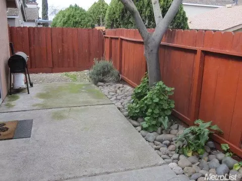 325 W Clover Rd, Tracy, CA 95376 photo 5