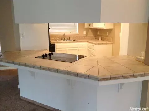 900 Mandana Ct, Modesto, CA 95358 photo 3