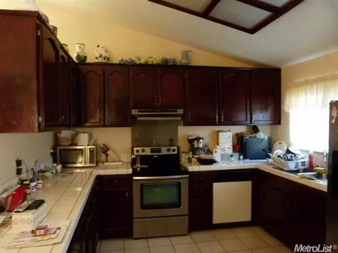 1841 Red Pine Dr, Modesto, CA 95351 photo 5