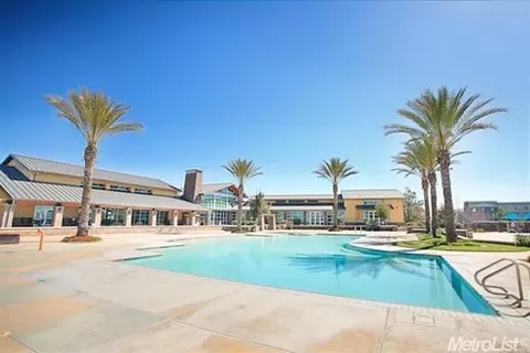 825 Courtyards Loop, Lincoln, CA 95648 photo 2