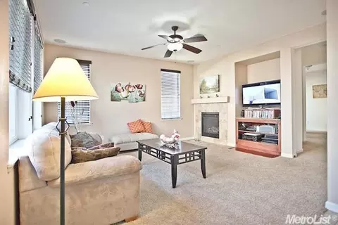 825 Courtyards Loop, Lincoln, CA 95648 photo 3