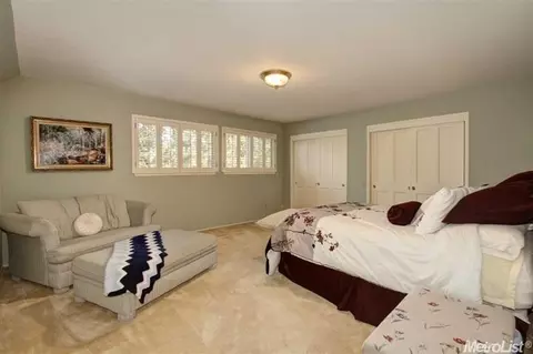 4910 Phelps Ct, Carmichael, CA 95608 photo 6