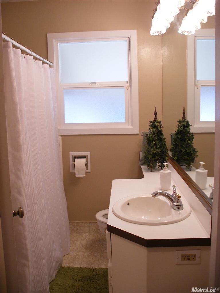 1316 Del Monte Ave, Modesto, CA 95350 photo 9