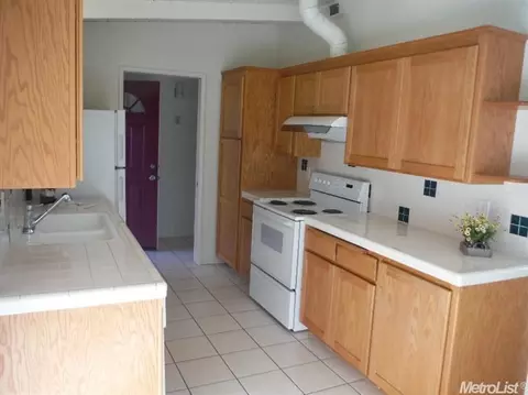 713 M St, Davis, CA 95616 photo 2