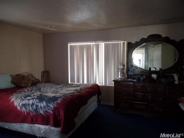 1416 Mono Dr, Modesto, CA 95354 photo 11