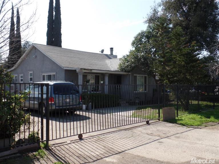 1416 Mono Dr, Modesto, CA 95354 photo 2