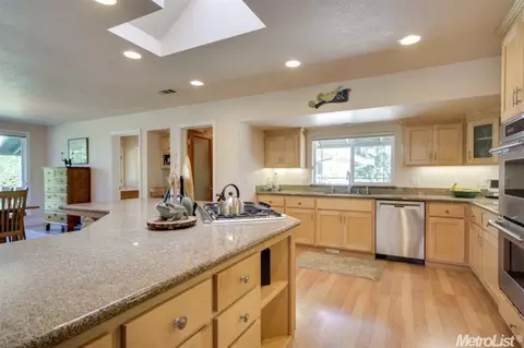 27434 Oakside, Davis, CA 95618 photo 13