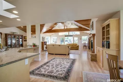 27434 Oakside, Davis, CA 95618 photo 3