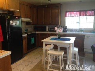 101 Tree Ct, Lodi, CA 95240 photo 3