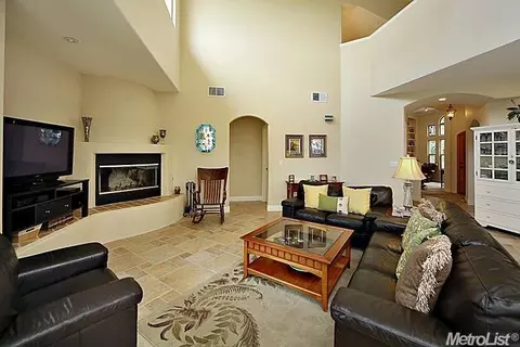 2922 Bellows Ct, Davis, CA 95618 photo 6